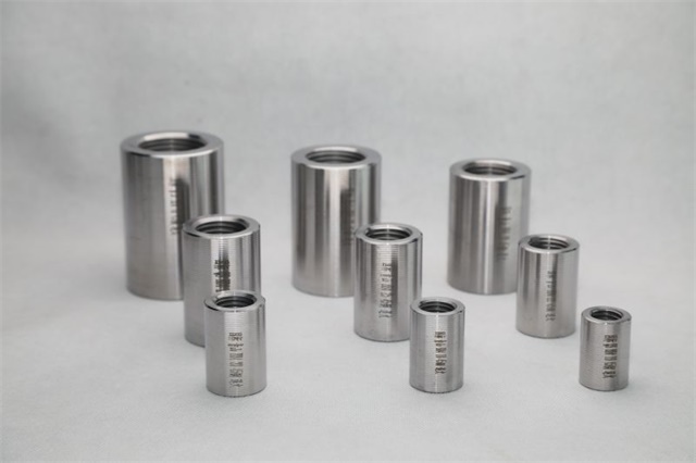 虹口32直螺纹钢筋套筒价格